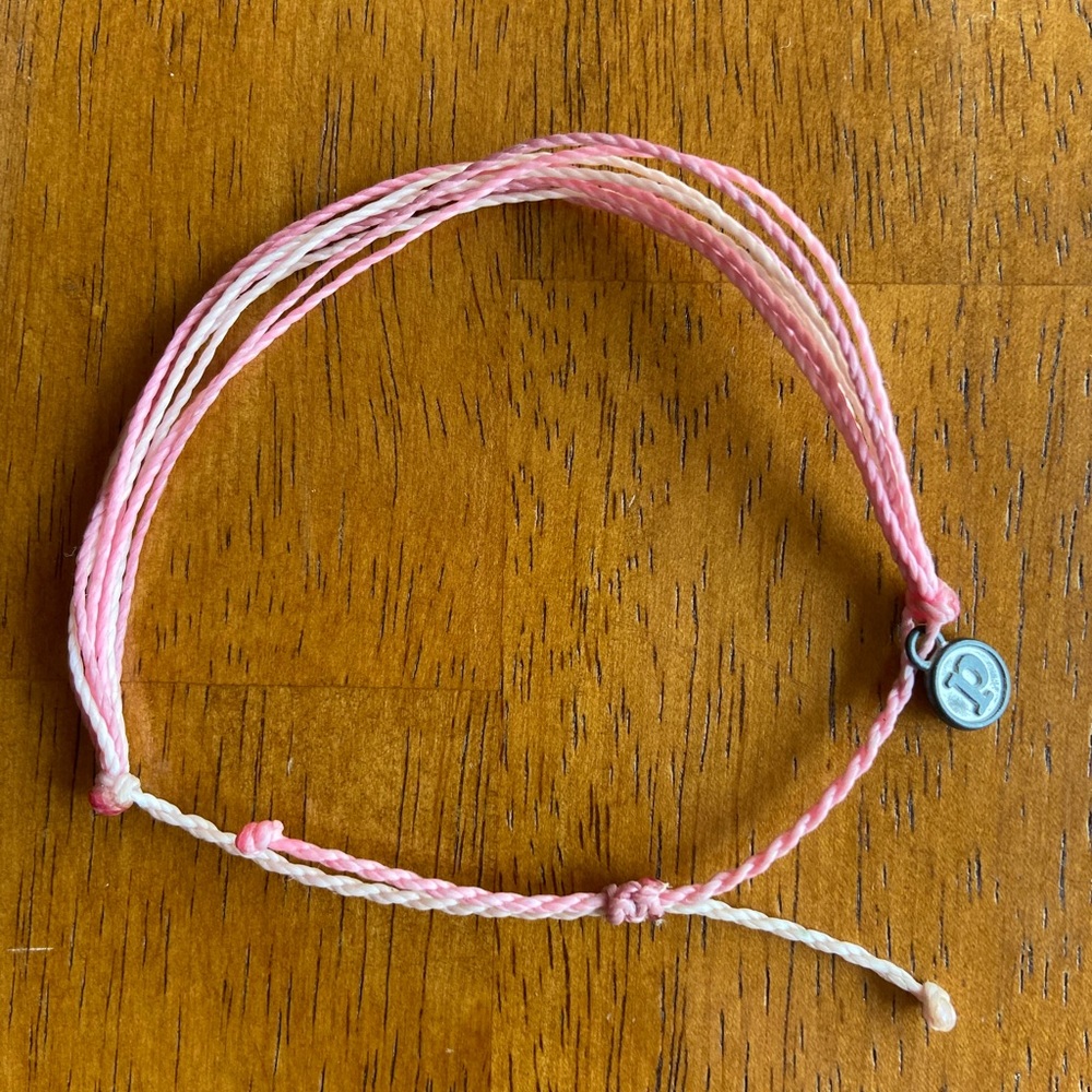 Pura Vida pink bracelet